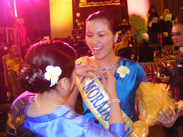 électionmissLao Paris311207 187.jpg